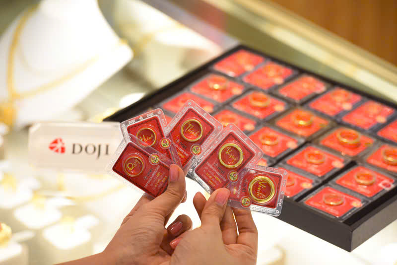 Nhẫn DOJI